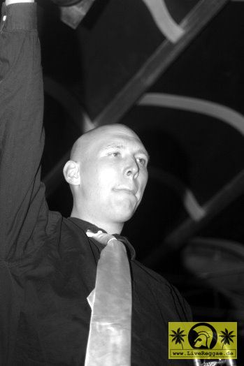 The Upsessions (NL) 10. This Is Ska Festival - Wasserburg, Rosslau 23. Juni 2006 (11).jpg